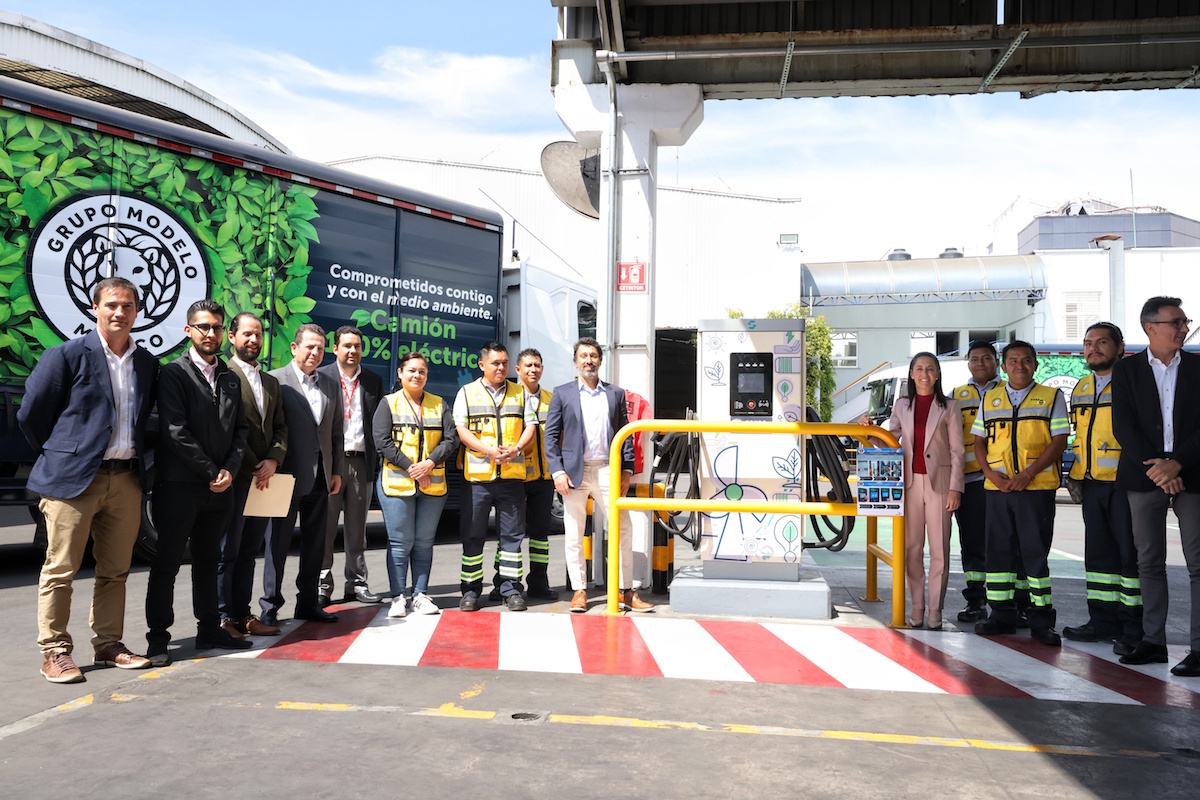 Inauguran estación de recarga para camiones eléctricos de carga pesada en  CDMX