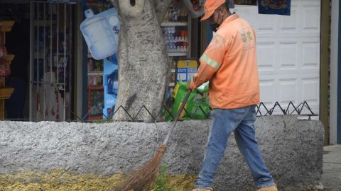 Trabajador de limpia