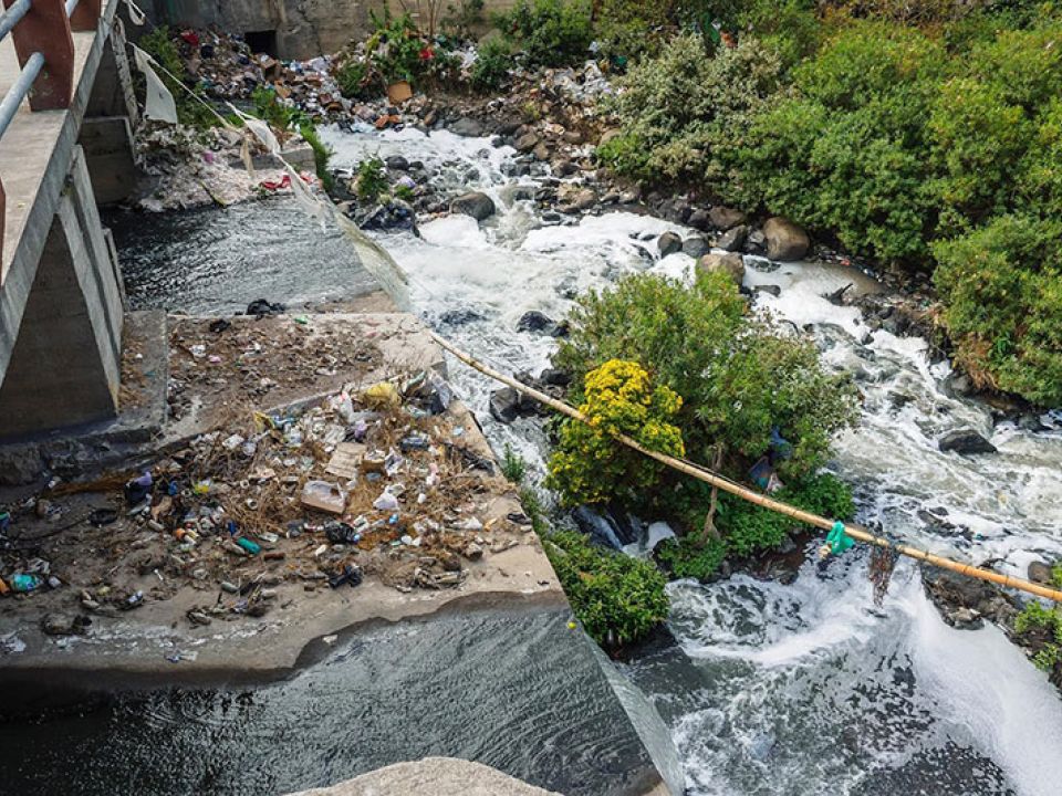 Contaminación de río